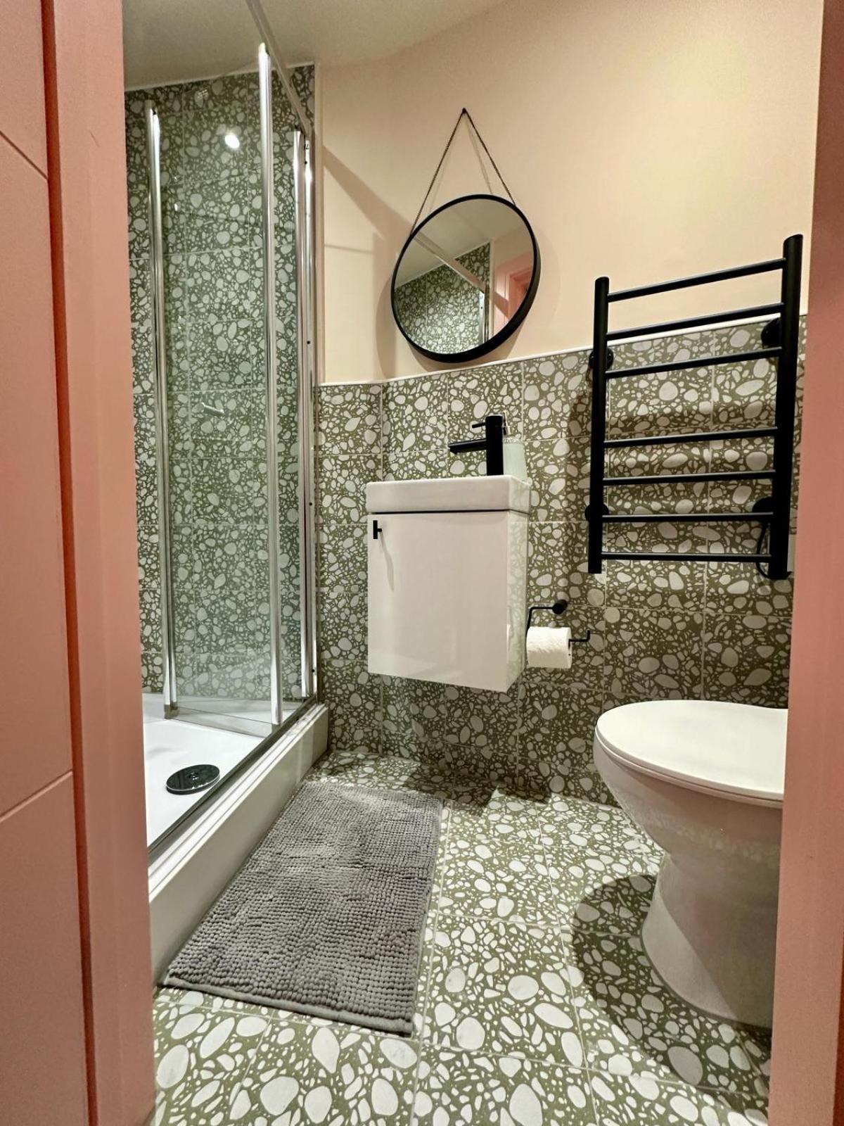 Cozy En-Suite Loft In Trendy Local 伦敦 外观 照片