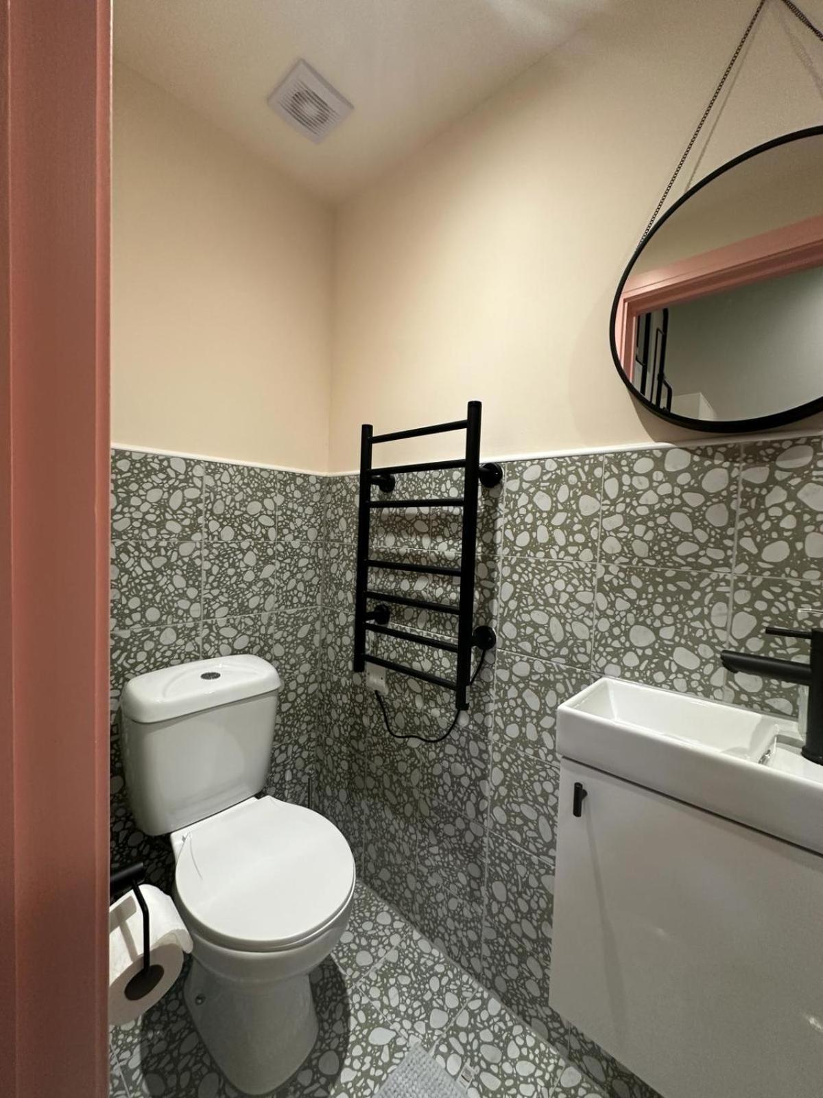 Cozy En-Suite Loft In Trendy Local 伦敦 外观 照片