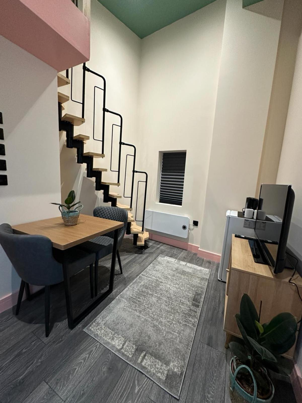 Cozy En-Suite Loft In Trendy Local 伦敦 外观 照片