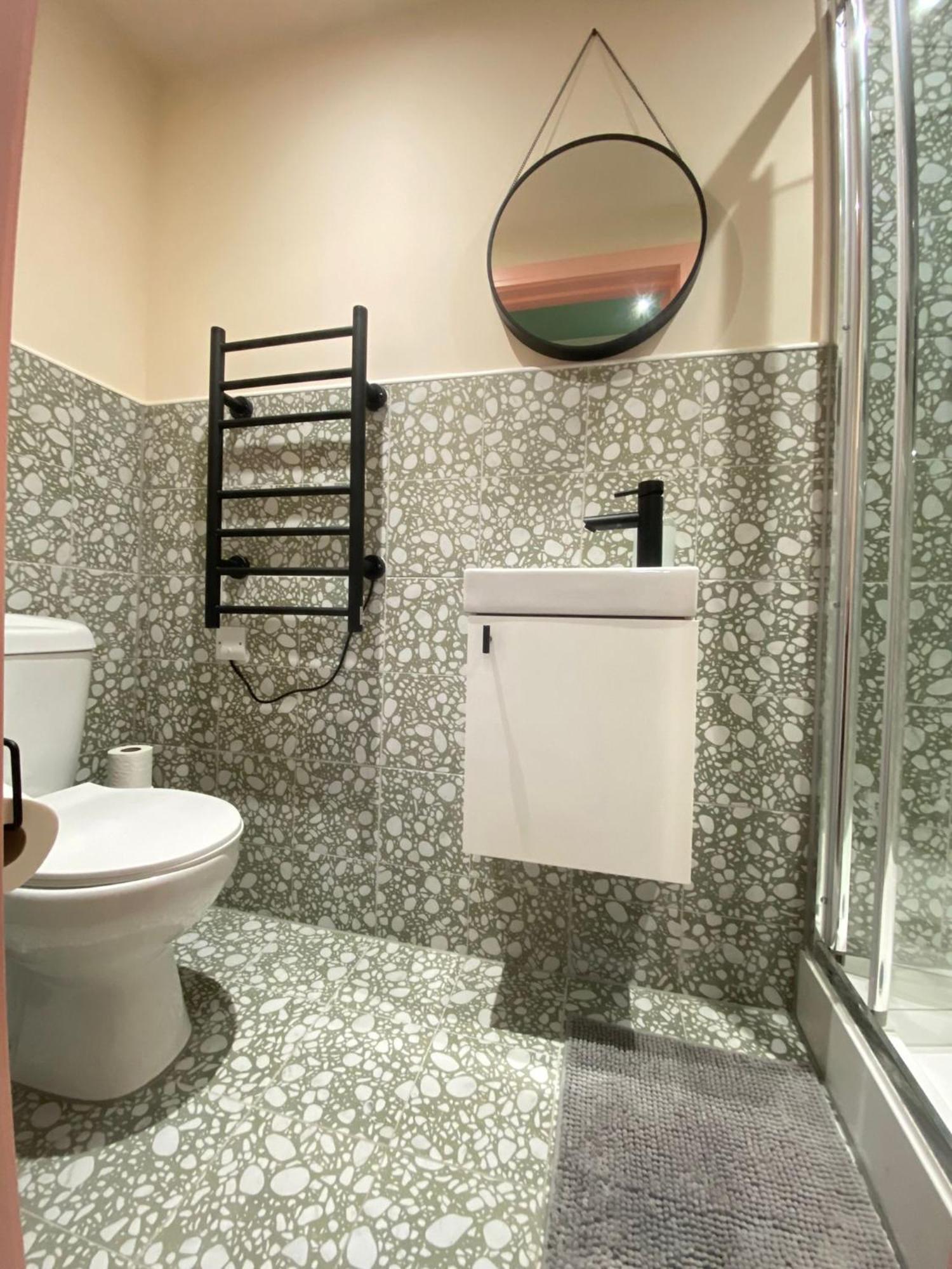Cozy En-Suite Loft In Trendy Local 伦敦 外观 照片