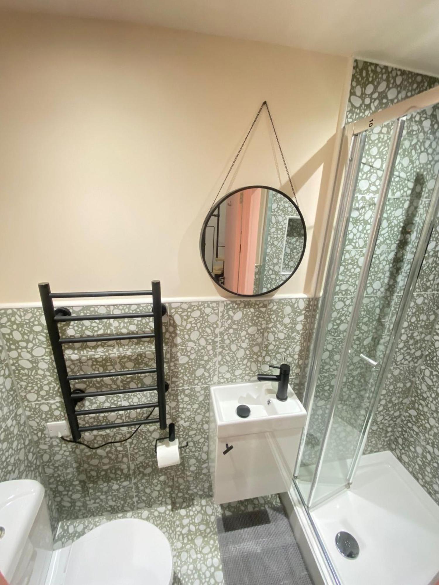 Cozy En-Suite Loft In Trendy Local 伦敦 外观 照片